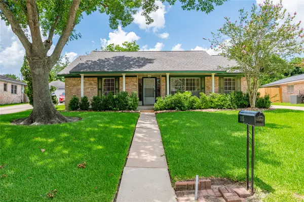 1115 Newport Boulevard, League City, TX 77573