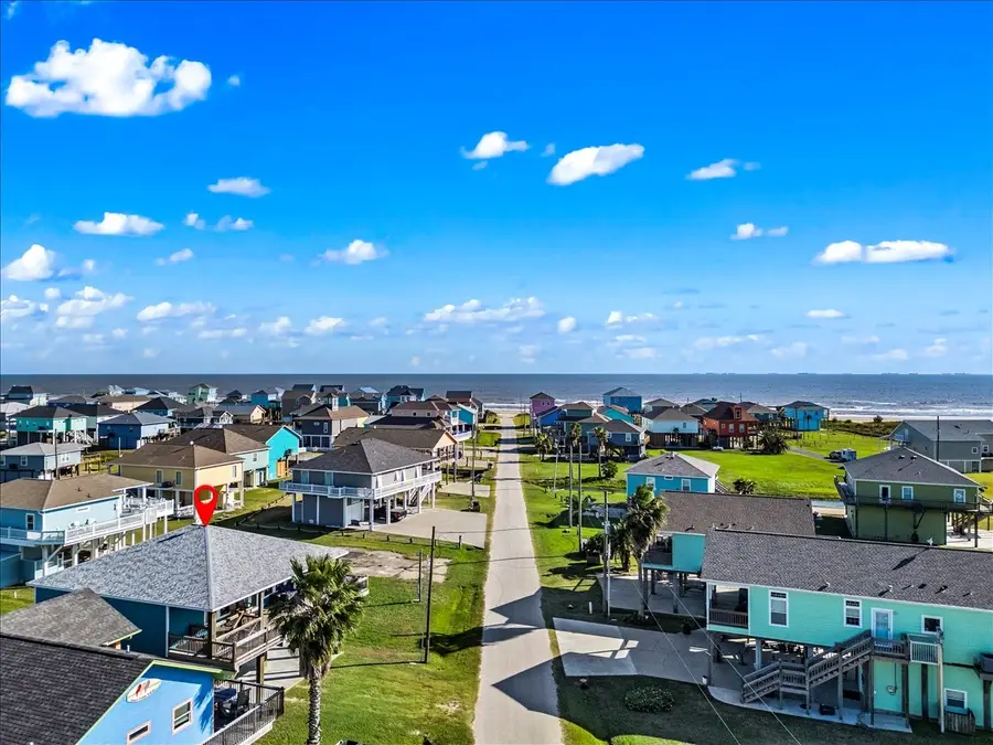 940 Driftwood Drive, Crystal Beach, TX 77650 - #2