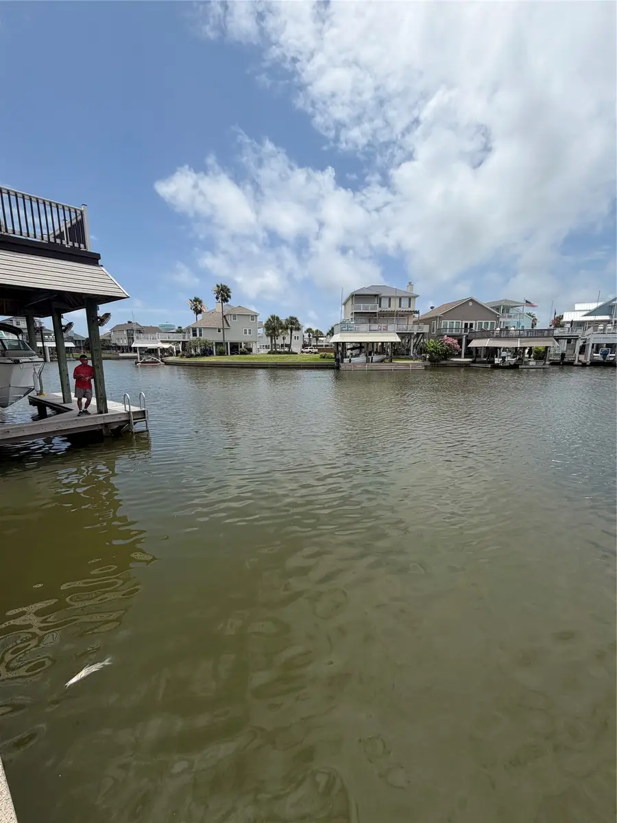 922 Nueces Drive, Galveston, TX 77554 - #2