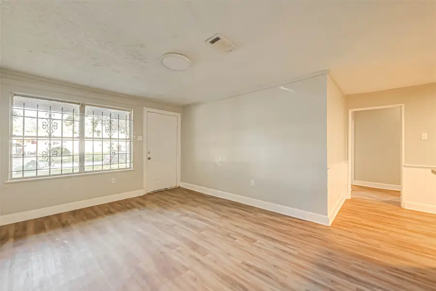 5102 Lyndhurst Drive, Houston, TX 77033 - #3