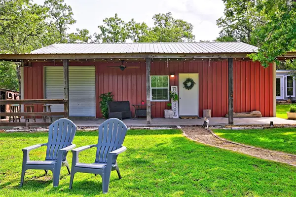2203 Dead End Lane, Ledbetter, TX 78946