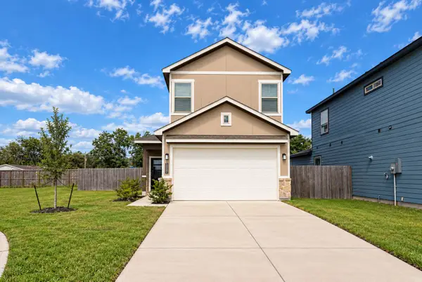 1007 Santee Ct Court, Rosharon, TX 77583