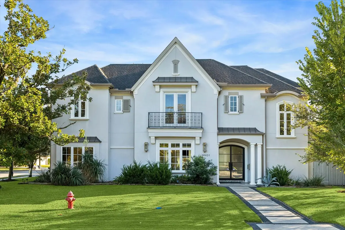 8901 Bace Drive, Spring Valley Village, TX 77055 - Image #1