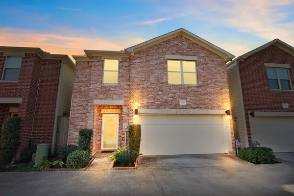 3739 Main Poplar Drive, Houston, TX 77025