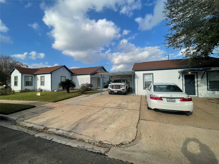 1212 Layton Drive, Baytown, TX 77520 - Image #2