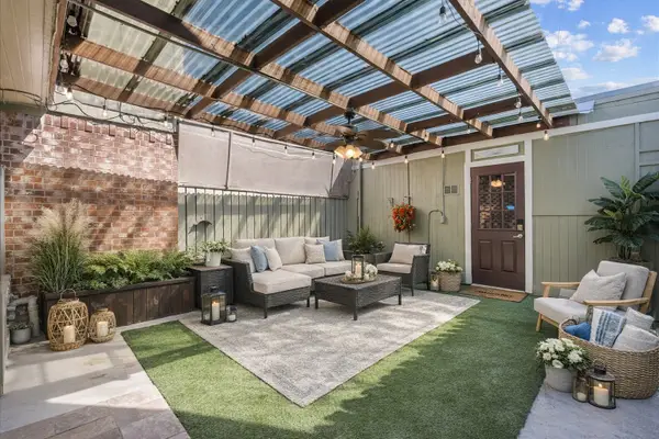 8908 Glacier Avenue, Texas City, TX 77591