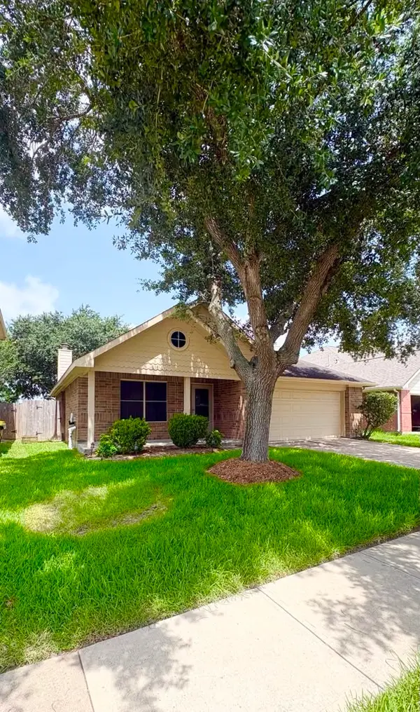 1130 Andover Drive, Pearland, TX 77584