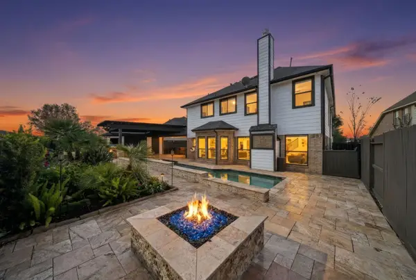 3305 Oak Dale Way, Seabrook, TX 77586