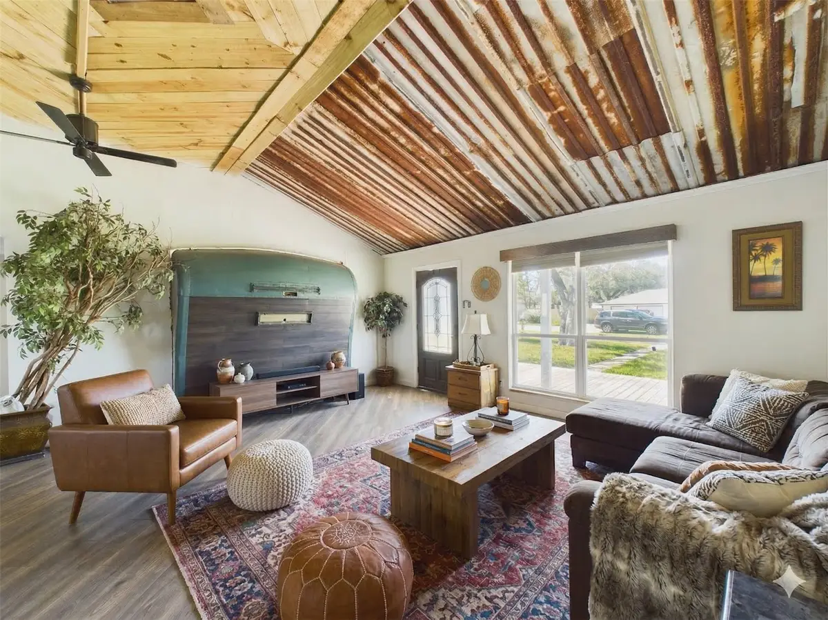 2725 Redbud Lane, Alvin, TX 77511 - #1