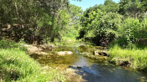 1649 County Road 209, Weimar, TX 78962