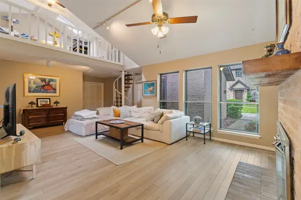 2229 Broadlawn Drive, Houston, TX 77058