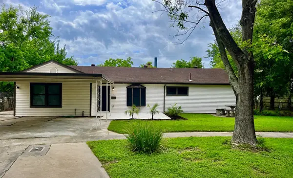 1604 California Street, Baytown, TX 77520