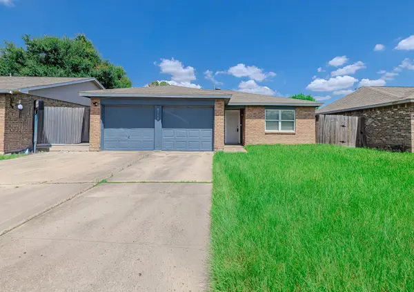 8710 Valley Flag, Houston, TX 77078