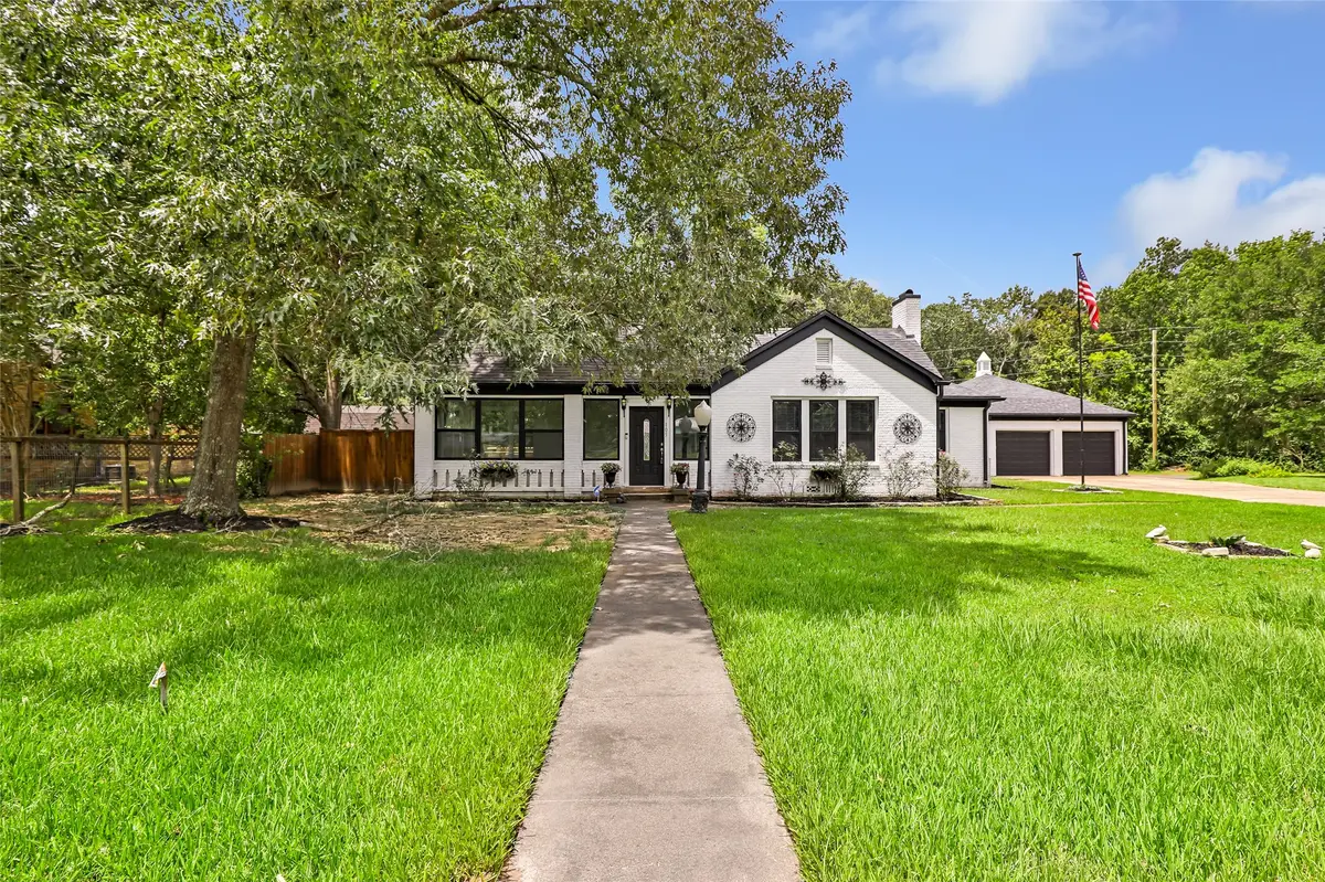 105 Wallisville Road, Liberty, TX 77575 - #1