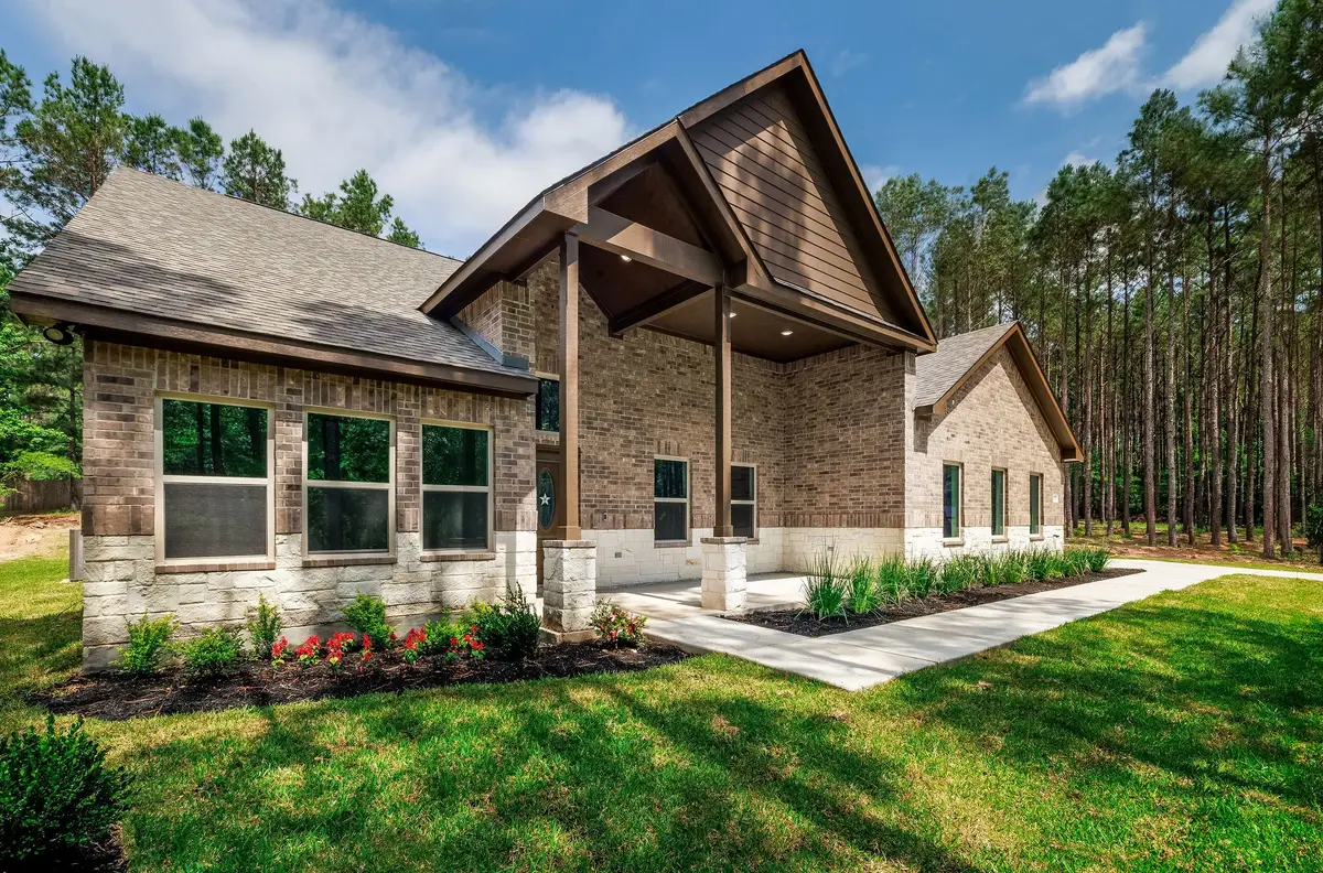 364 Dahlia Road, Huntsville, TX 77320 - Image #1