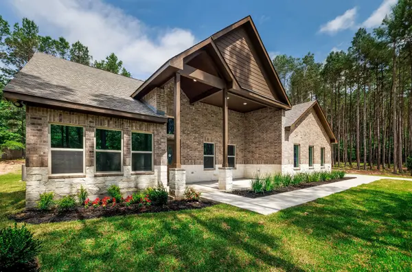 364 Dahlia Road, Huntsville, TX 77320