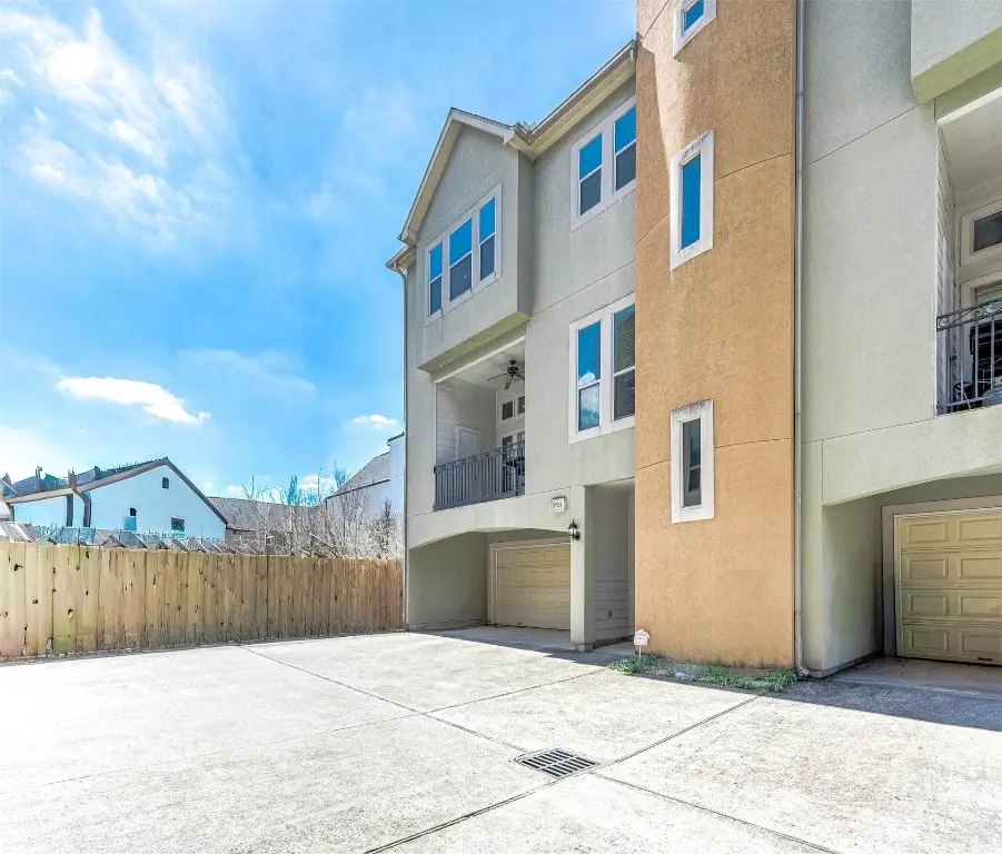 5723 Petty Street, Houston, TX 77007 - #1