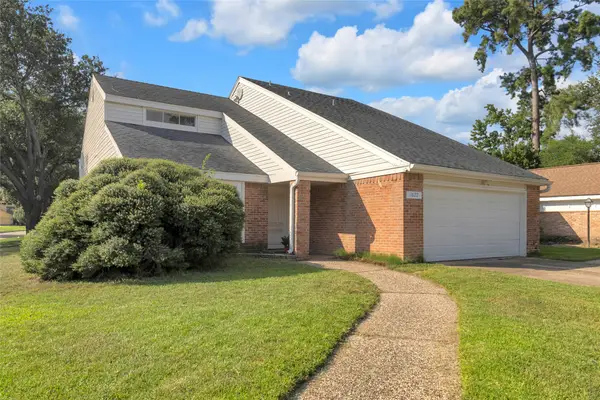 1622 Ash Meadow Drive, Houston, TX 77090
