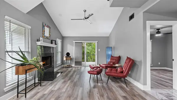 57 Hideaway Drive, Friendswood, TX 77546