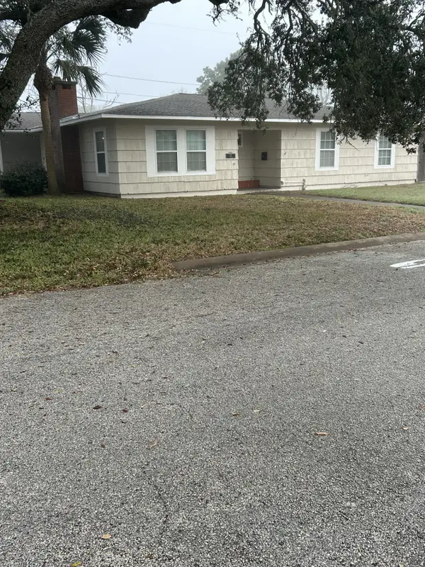 118 Tarpon Avenue, Galveston, TX 77550