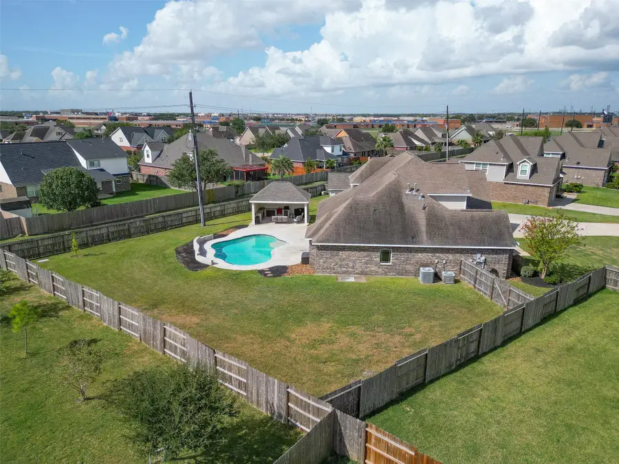 9642 Keeneland Circle, Monterey Belvieu, TX 77523 - #3