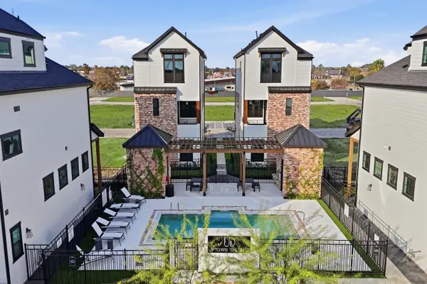 9207 Fort George Street, Houston, TX 77063