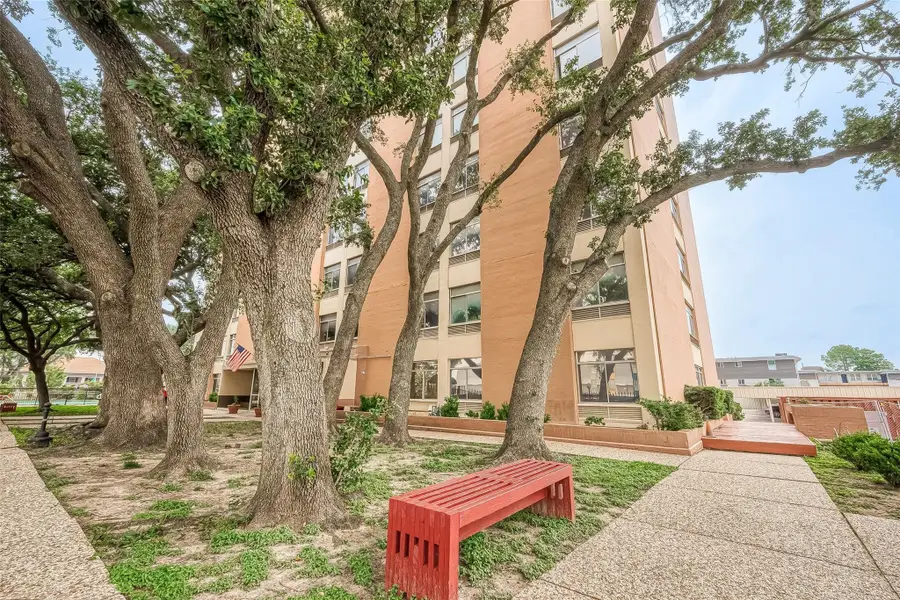 7520 Hornwood Drive #906, Houston, TX 77036 - Image #3