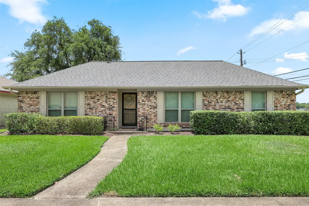 3002 Village Lane, Deer Park, TX 77536 - #1