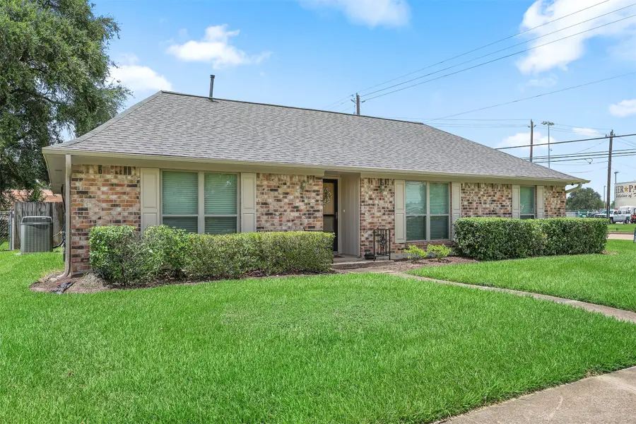 3002 Village Lane, Deer Park, TX 77536 - #2