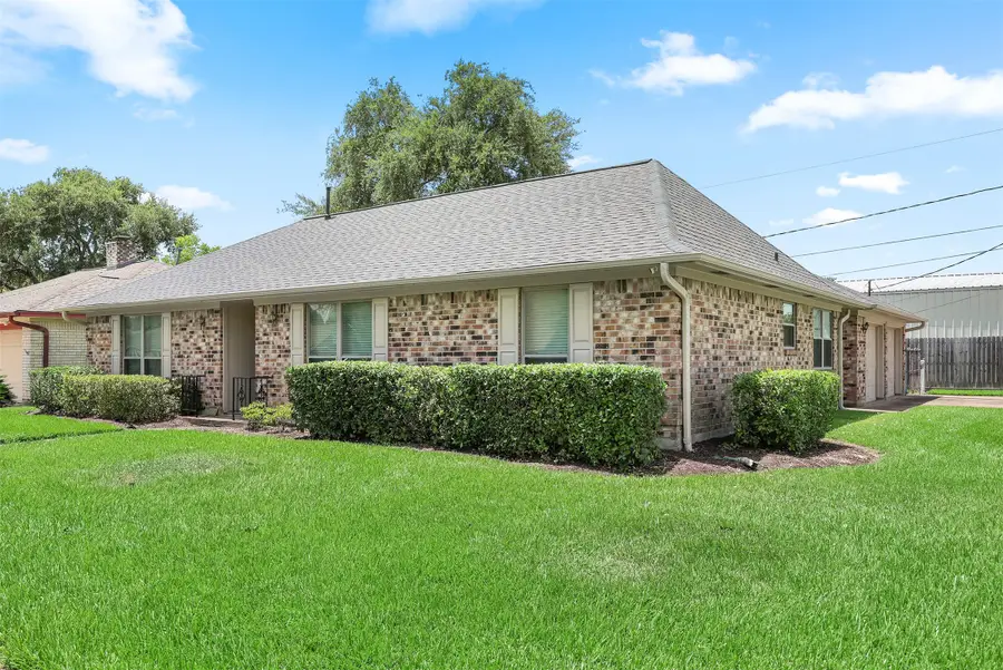 3002 Village Lane, Deer Park, TX 77536 - #3