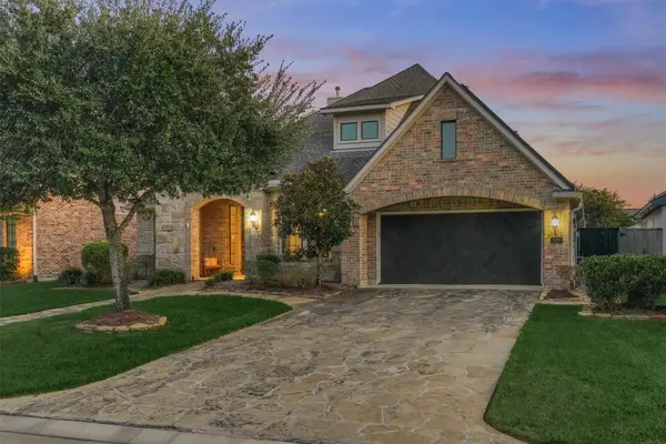 165 Silverwood Ranch Drive, Shenandoah, TX 77384