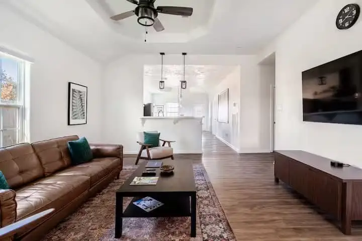 2114 W Humble Avenue, Baytown, TX 77520 - Image #3