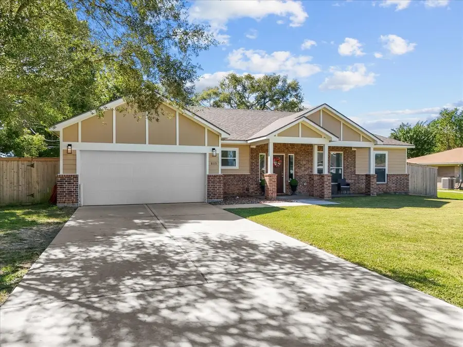 8115 Leigh Road, Hitchcock, TX 77563 - Image #2