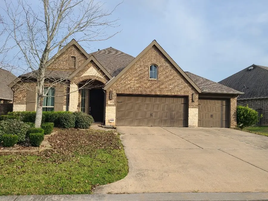 328 Red Petal Court, Conroe, TX 77304 - Image #2