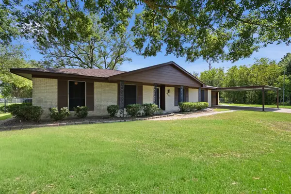 16111 Clarence Street, Needville, TX 77461