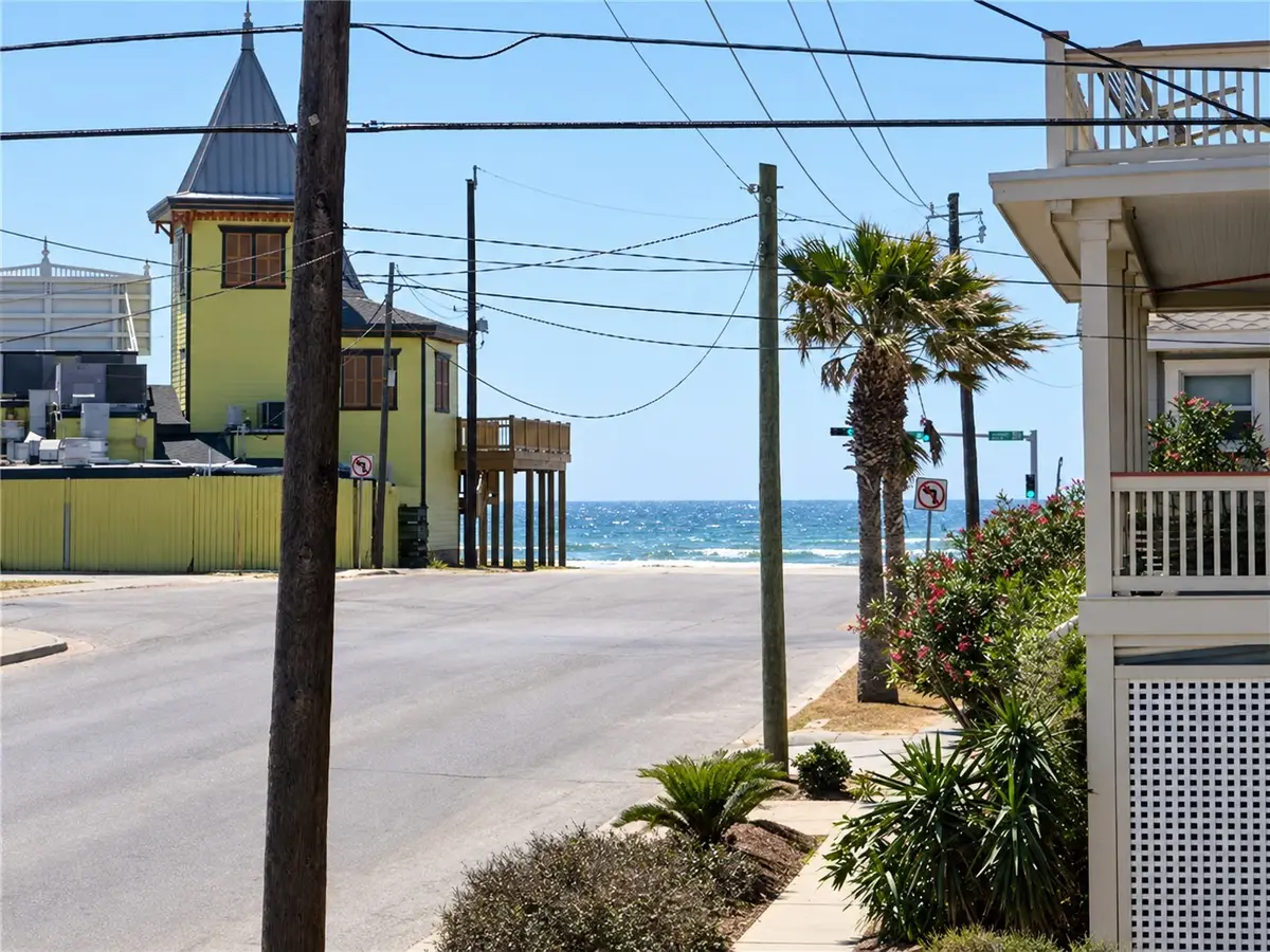 1805 19th Street, Galveston, TX 77550 - #1
