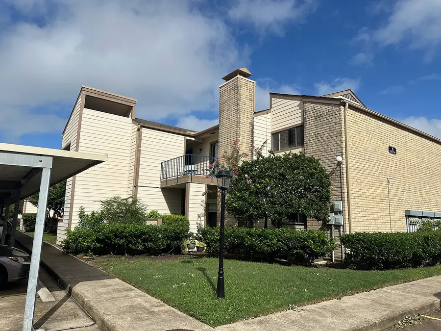 7057 N Holiday Drive, Galveston, TX 77550 - #2