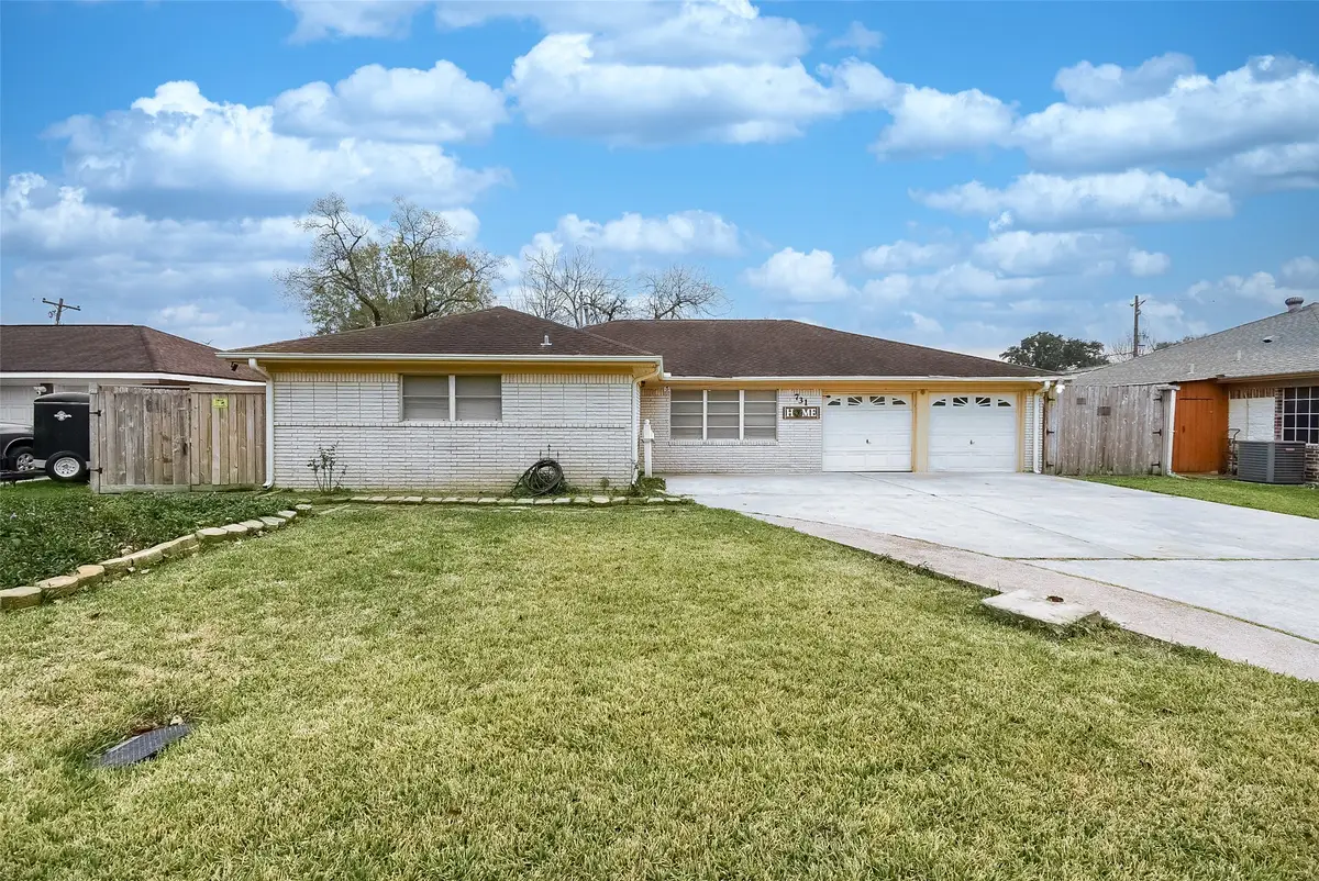 731 Dunwick Lane, Pasadena, TX 77502 - Image #1