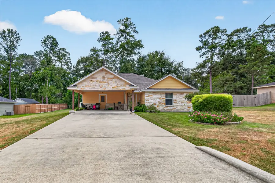 10910 Royal Magnolia Drive, Conroe, TX 77303 - #3