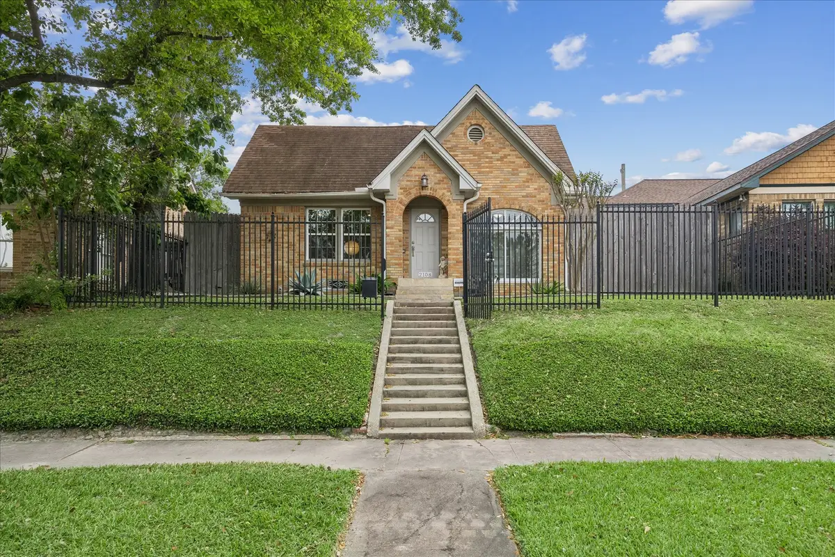 2108 White Oak Drive, Houston, TX 77009 - #1