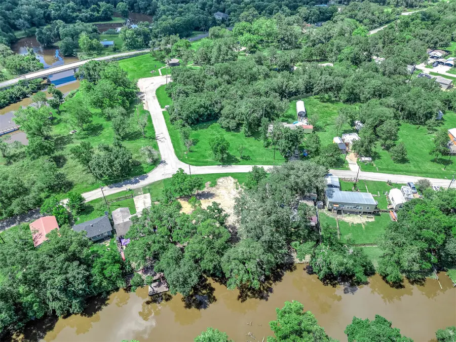 335 & 339 Treasure Drive, Liverpool, TX 77577 - #3