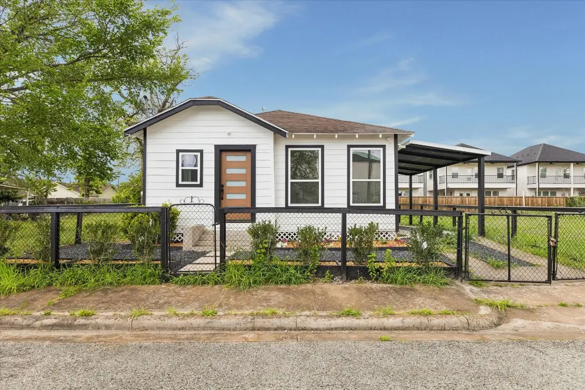 817 E 32nd Street, Houston, TX 77022 - #1