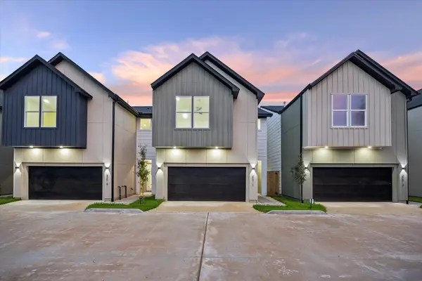 961 Highland Light Lane, Houston, TX 77091