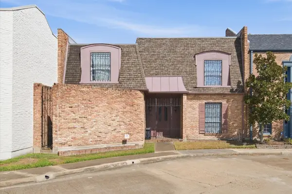 2107 Stonewalk Drive, Houston, TX 77056
