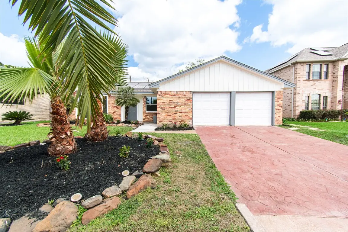 3906 Knotty Oaks Trail, Houston, TX 77045 - #1