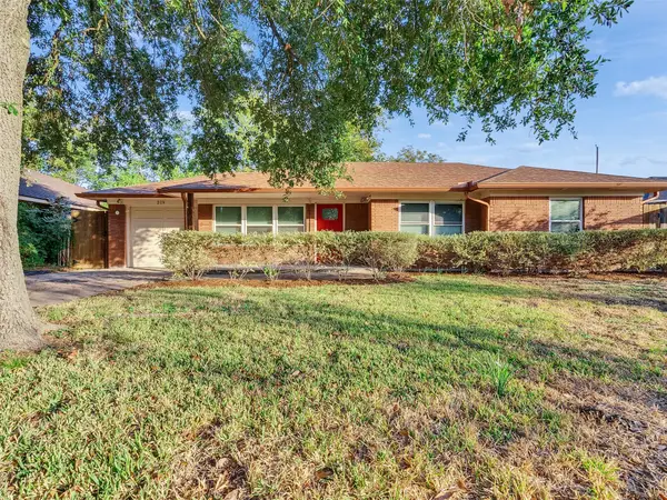 219 E Janisch Road, Houston, TX 77022