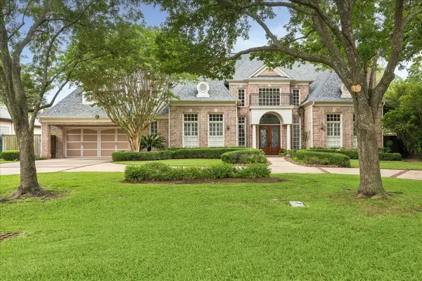 11421 Whippoorwill Road, Houston, TX 77024