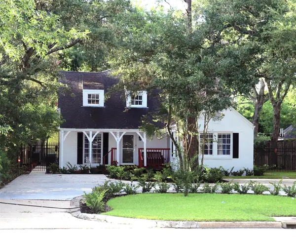 4912 Bellaire Boulevard, Bellaire, TX 77401