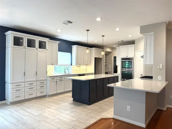 19 Oakmere Place, Sugar Land, TX 77479