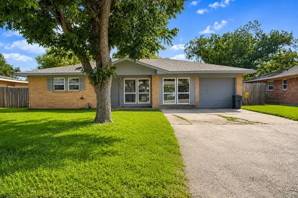 505 Moody Avenue, League City, TX 77573